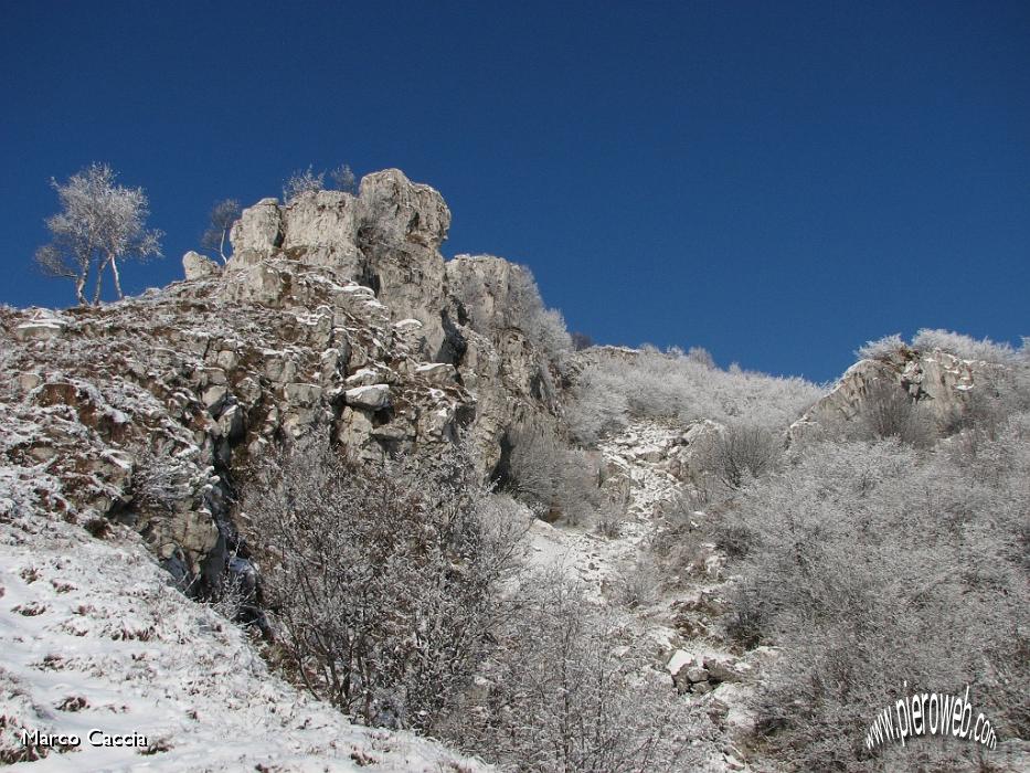 04_rocce, neve e azzurro.JPG